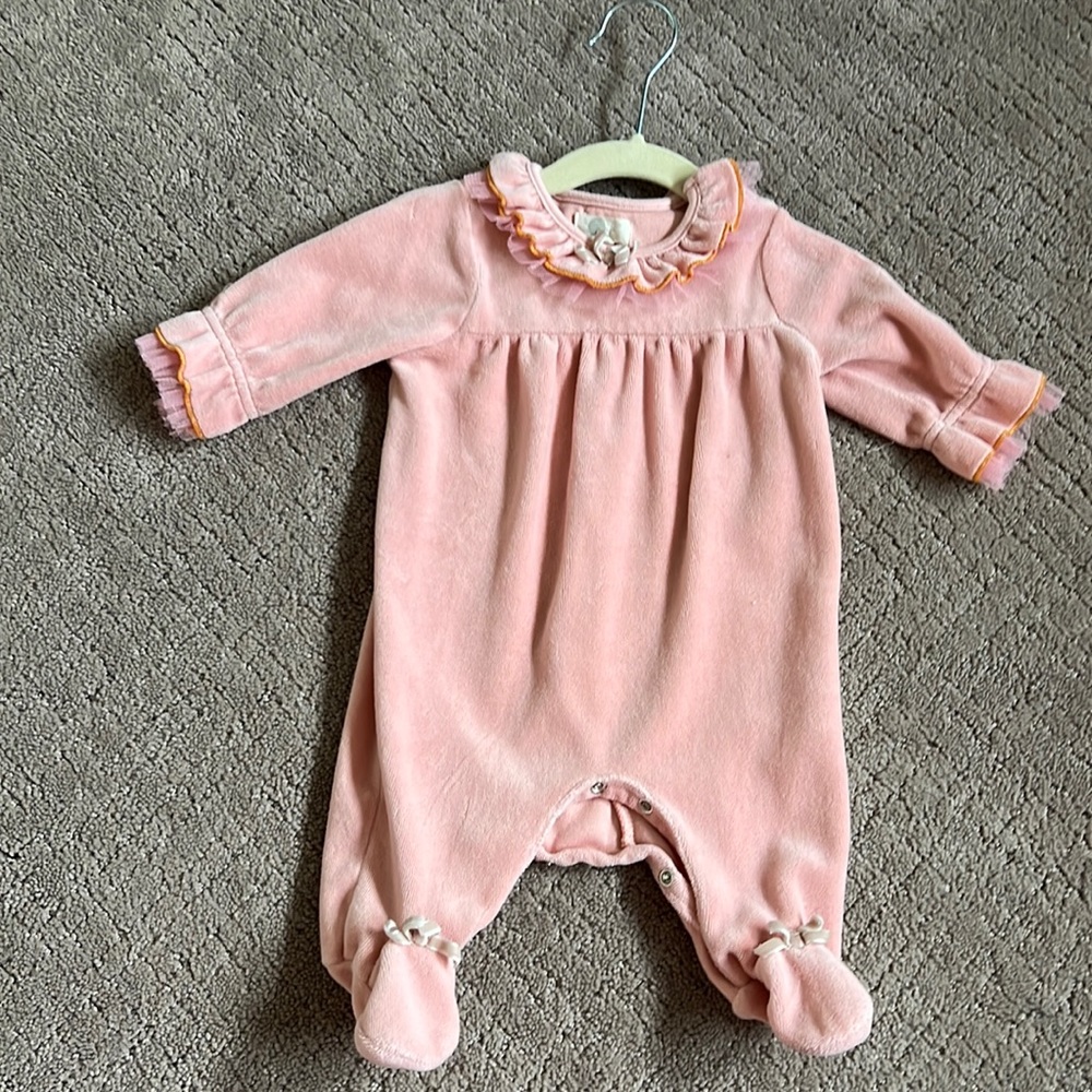 Peek velvet onsie